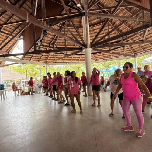 Projeto “eMulti em Movimento” promove dia de lazer com usuárias no Sesc Guaxuma